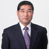 代表取締役執行役員社長　鈴木　俊一