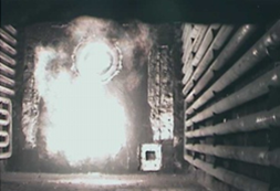 炉内バーナー可視画像：炎でバーナーが見えません